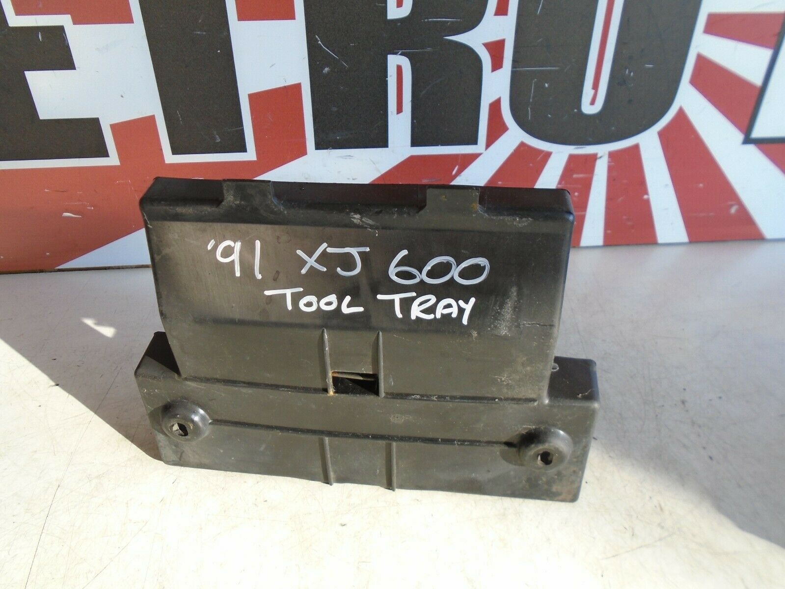 Yamaha XJ600 Pre Diversion Tool Tray 1991 