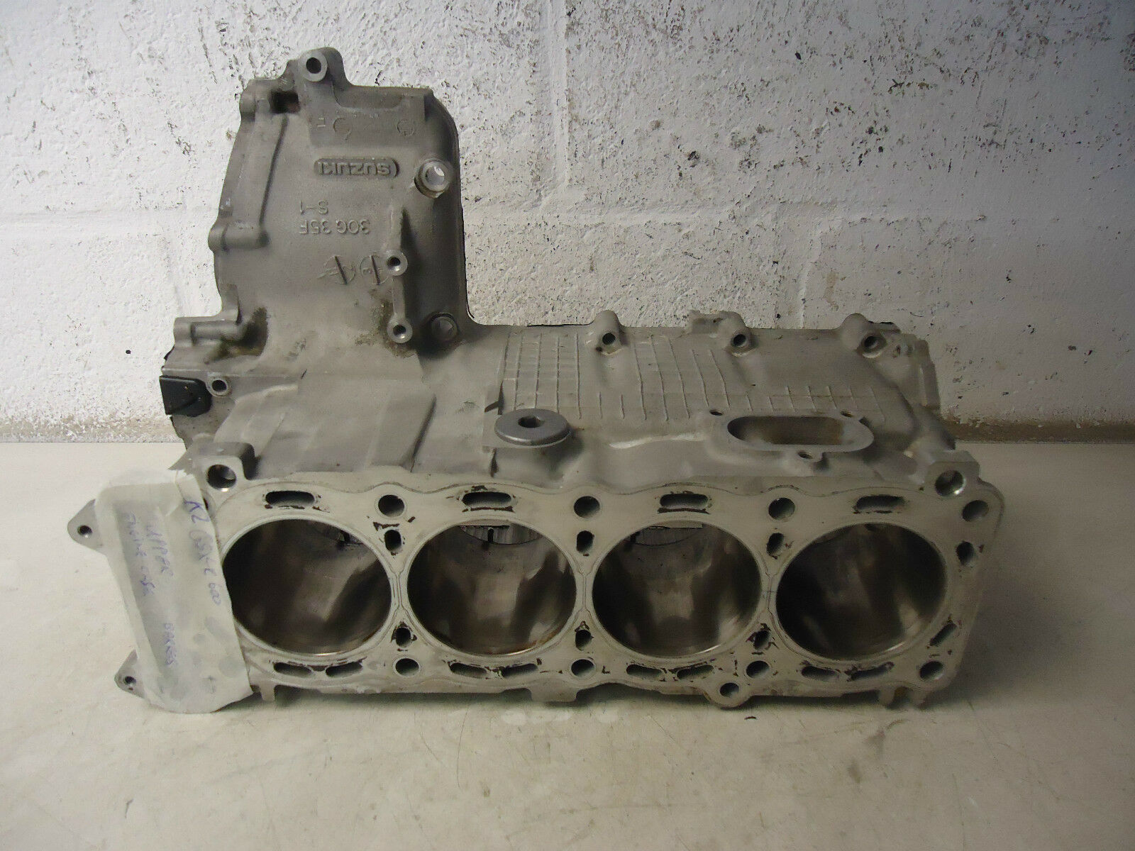 Suzuki GSXR750 Engine Crankcase Cylinder Barrels GSX-R750