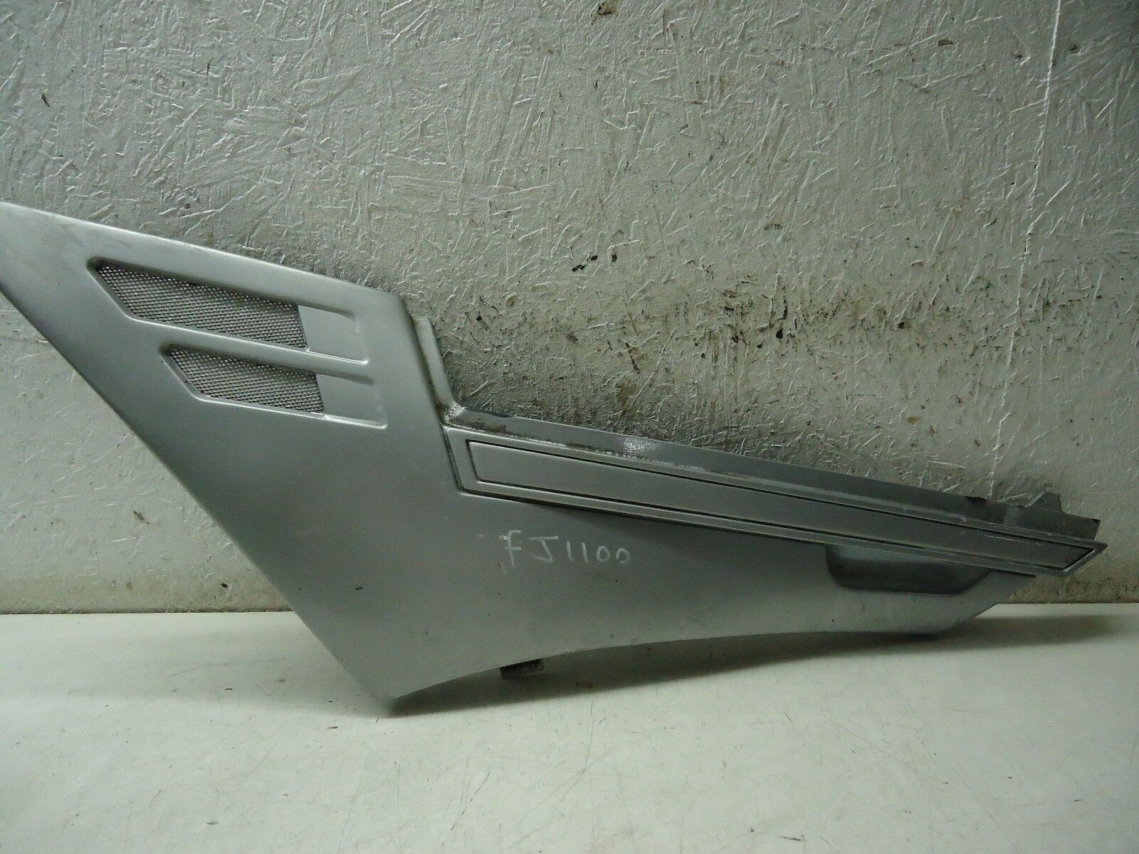 Yamaha FJ1100 LH Side Panel 1990 FJ1100 Side Fairing Panel