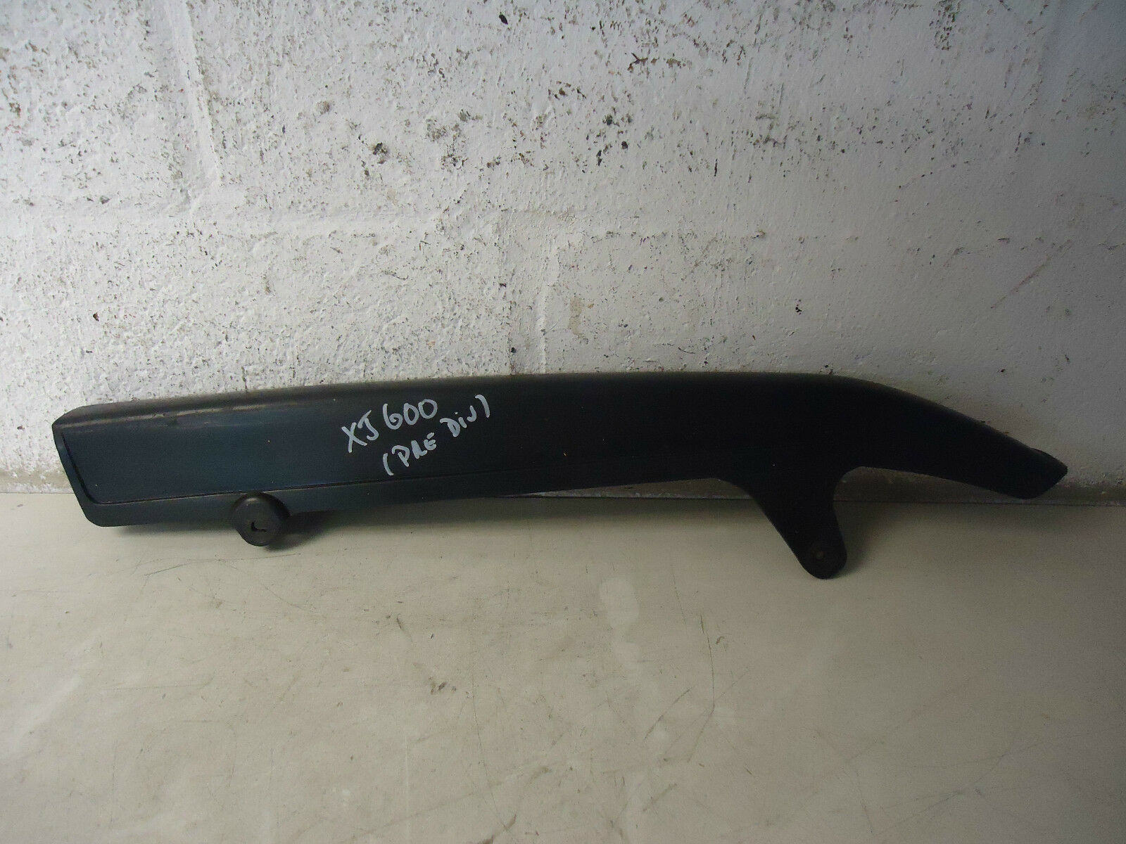 Yamaha XJ600F Pre Diversion Chainguard 