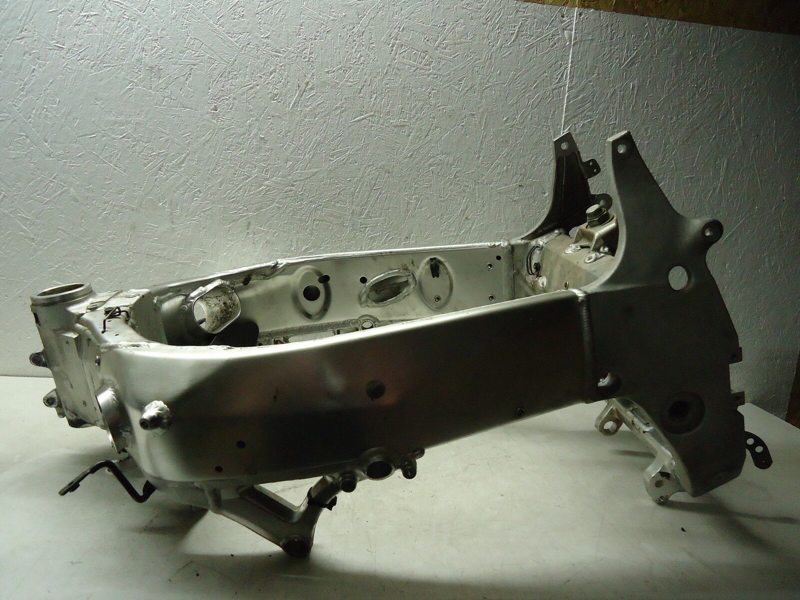 Suzuki GSXR600 SRAD Frame 1999 