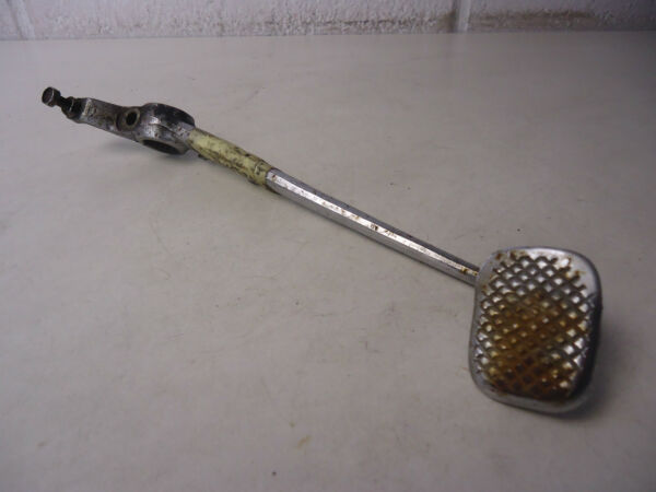 Suzuki GSX750E Rear Brake Pedal