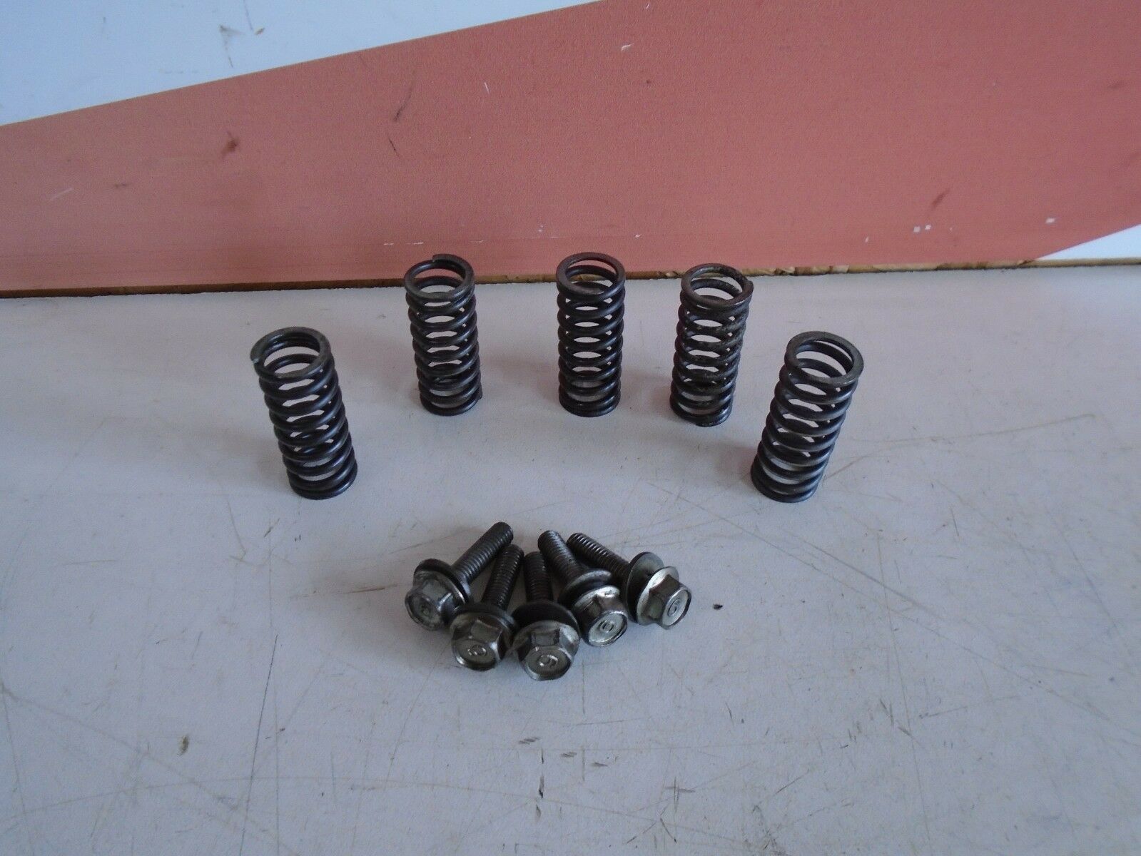 Yamaha XJ750 Clutch Springs & Bolts XJ750 Clutch 