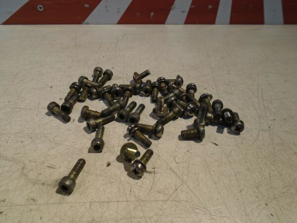 Suzuki GS550E Carb Mixed Bolts 