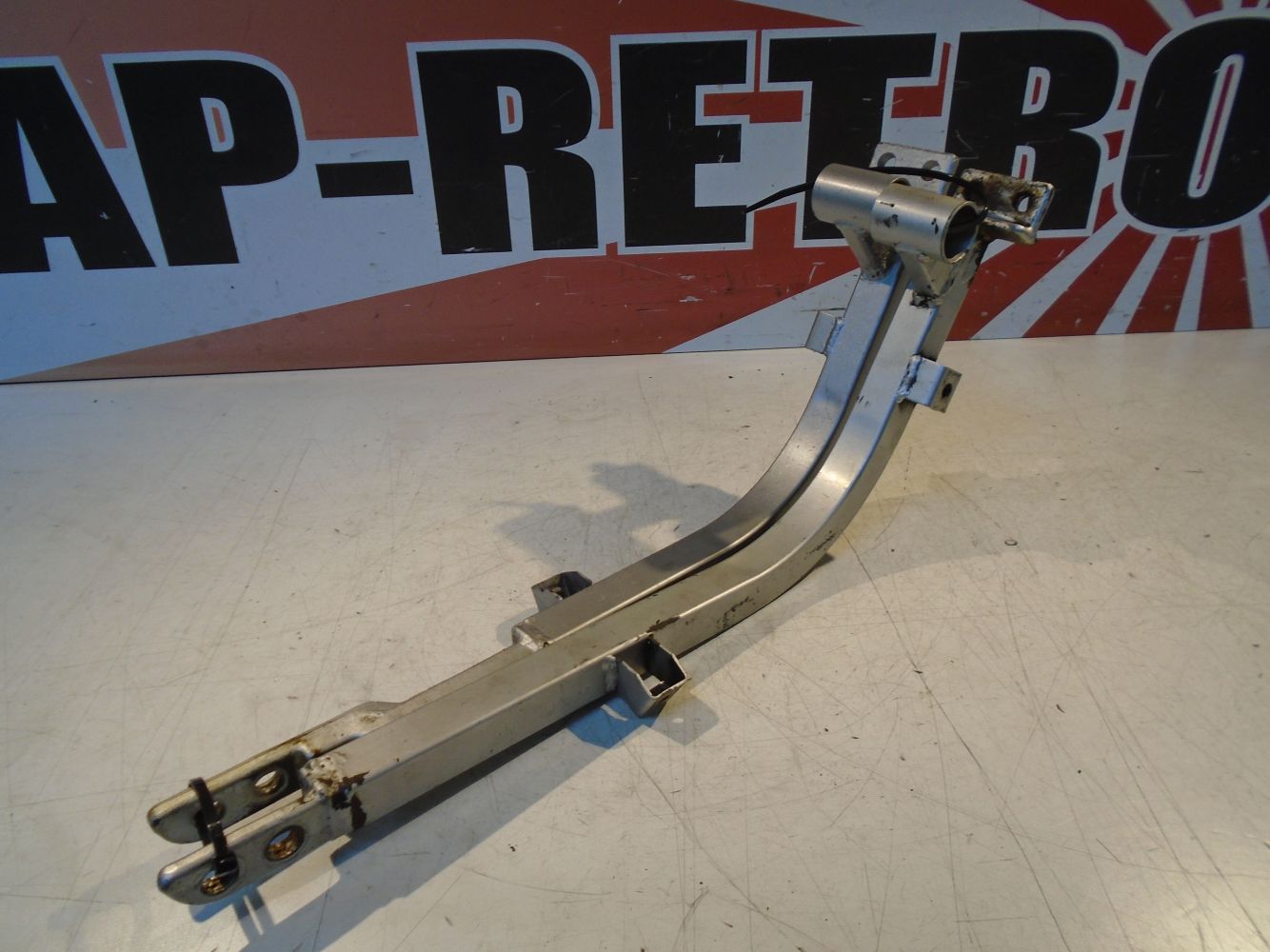 Kawasaki GPZ600R Lower Frame Rails