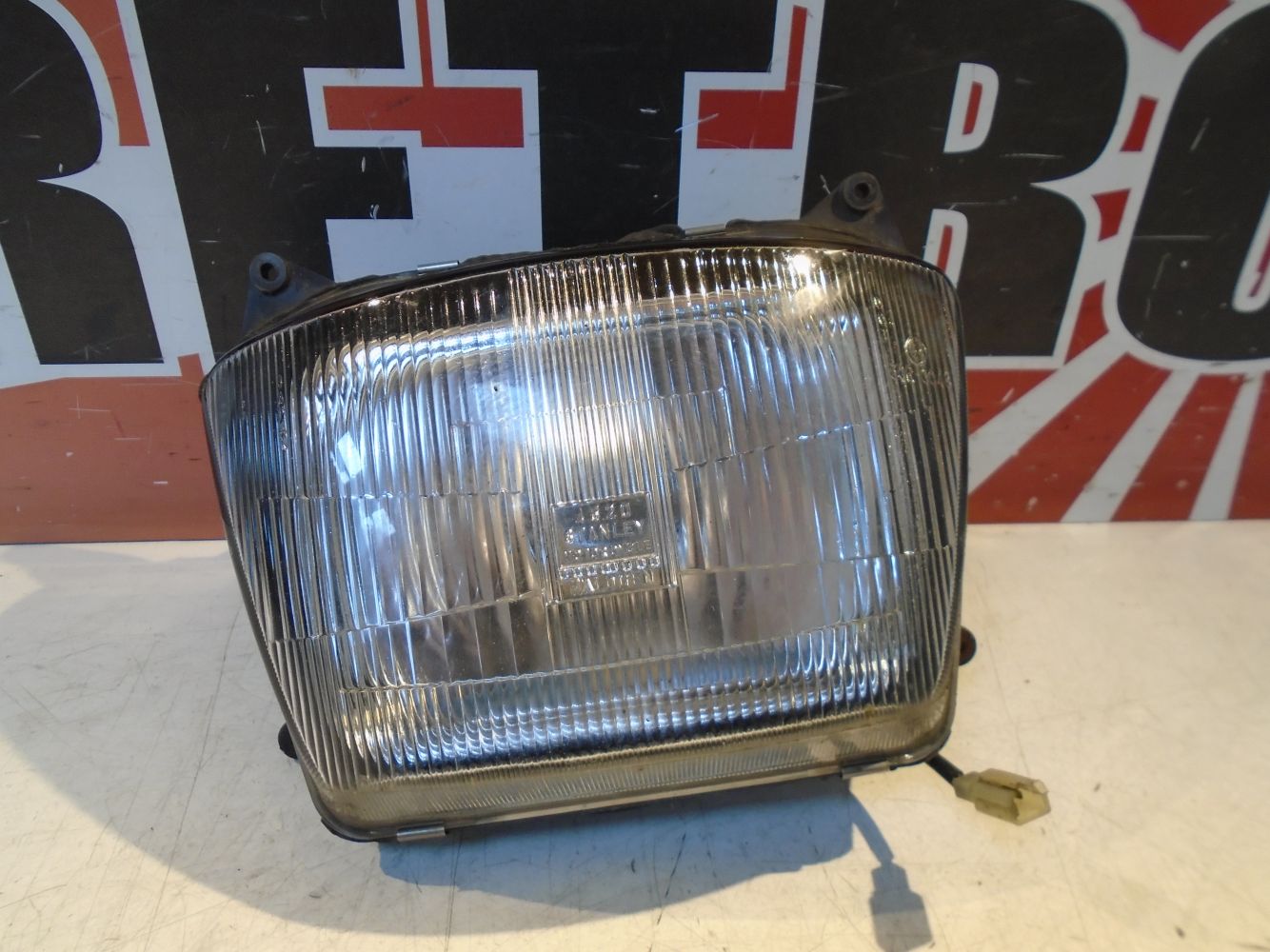 Kawasaki GPZ600R Headlight