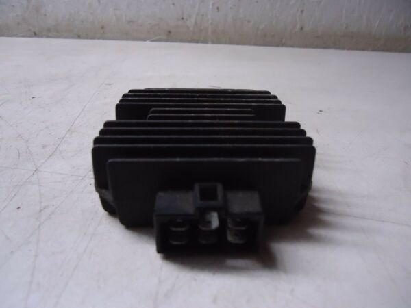 Kawasaki ZX-4 Voltage Regulator Rectifier ZX400G