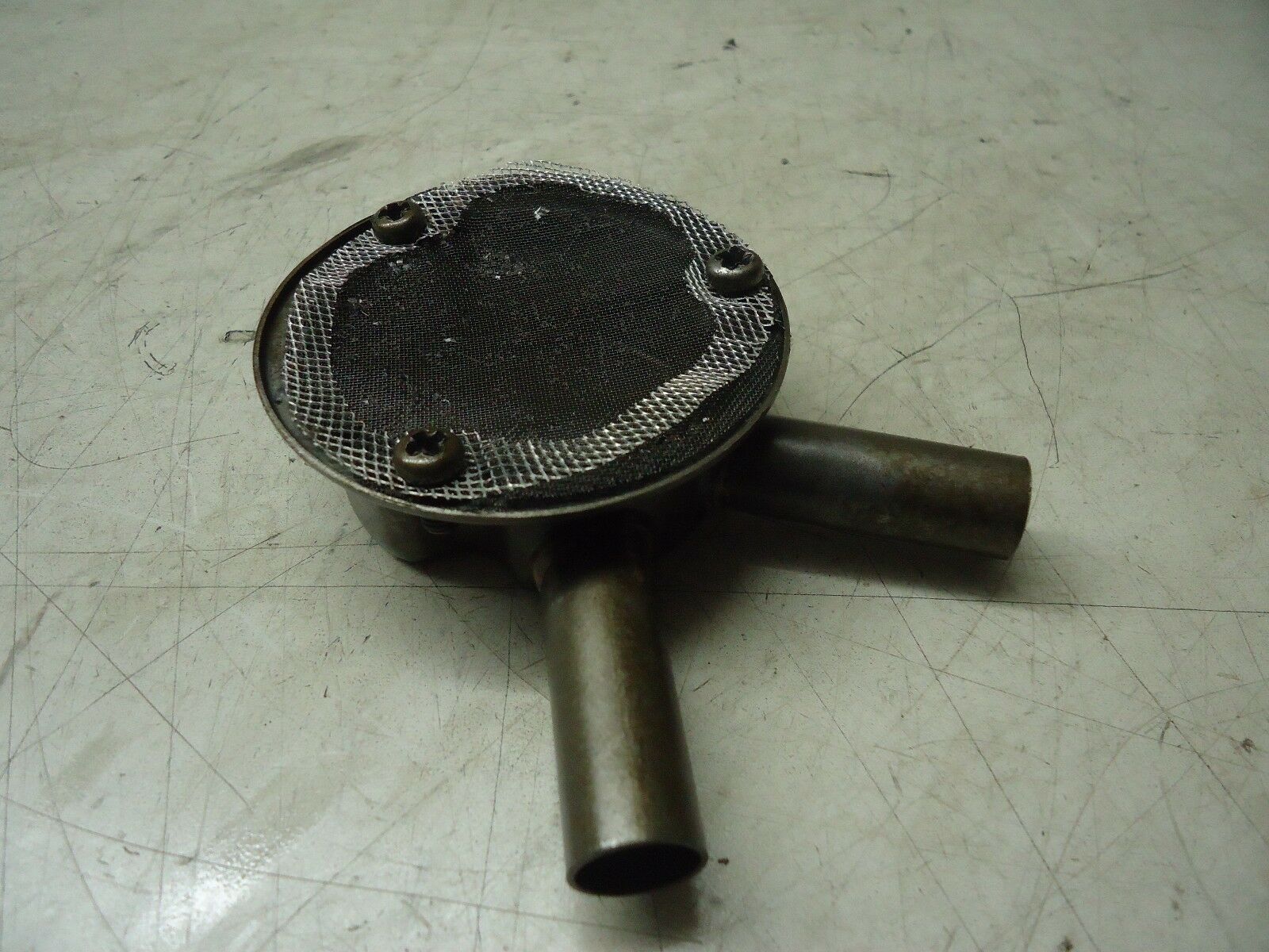 SUZUKI GSX1100sz KATANA OIL PUMP STRAINER 1982 GSX1100 KATANA OIL STRAINER