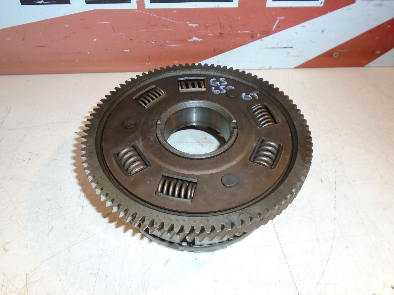 Suzuki GS650GT Clutch Basket