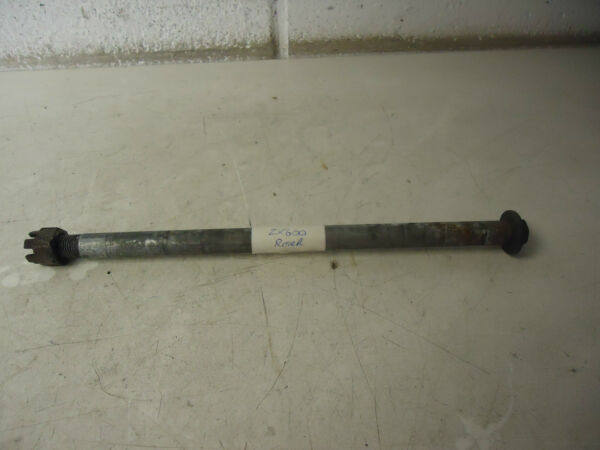 KAWASAKI ZX600 REAR WHEEL SPINDLE GPX600 WHEEL AXLE