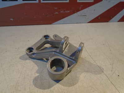 Kawasaki GPZ600R Footrest Hanger