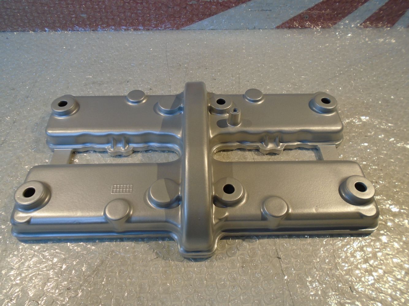 Kawasaki GPZ600R Restored Rocker Cover