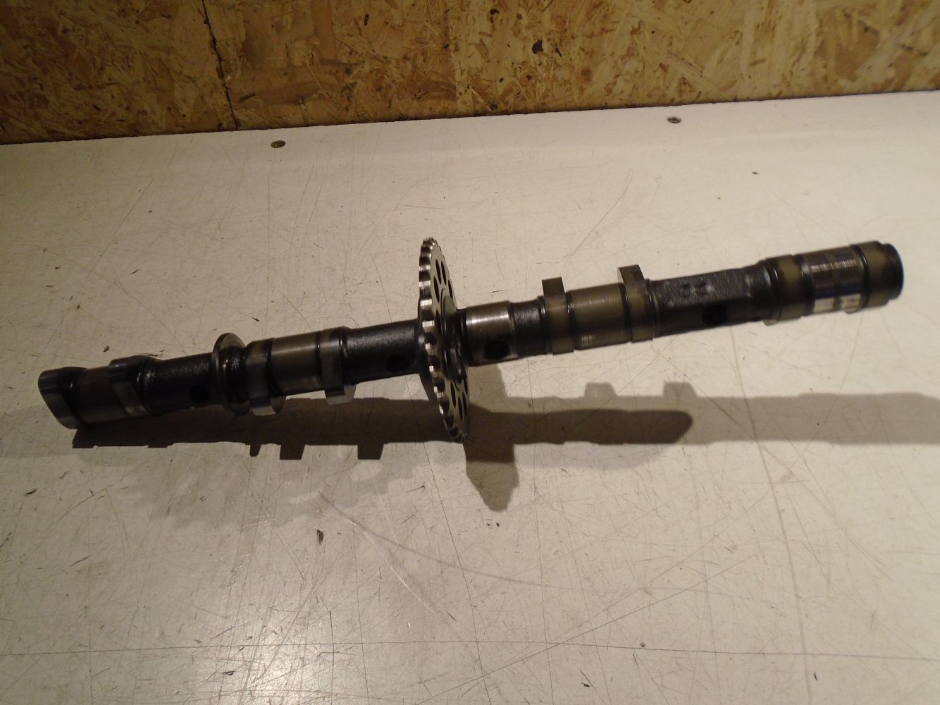 Yamaha FZR1000RU Exhaust Camshaft