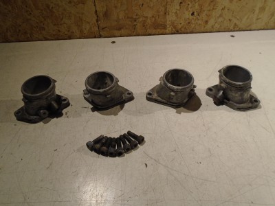 Yamaha FZR1000RU Carb To Engine Inlet Manifold