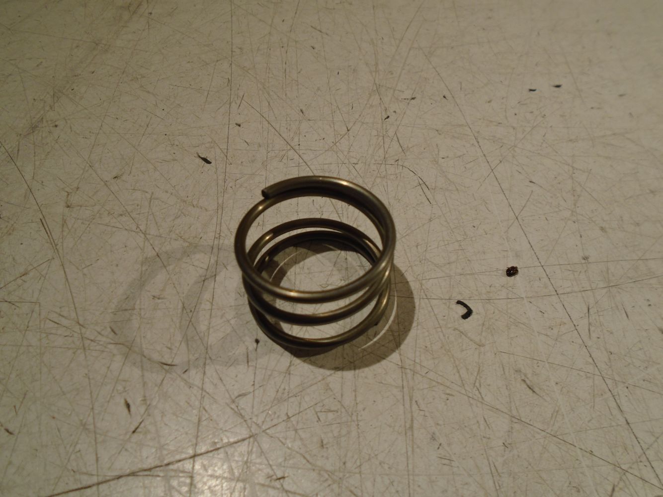 Kawasaki GPZ600R Oil Filter Spring