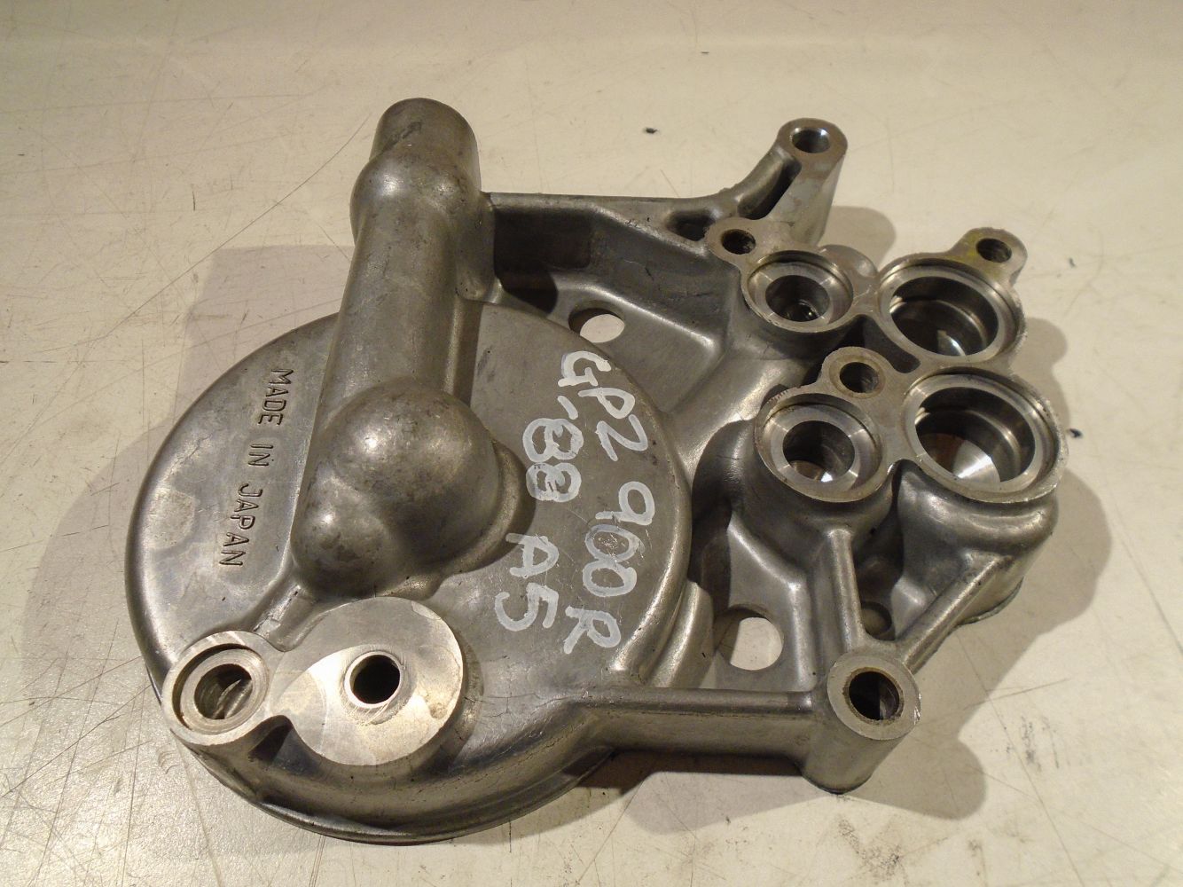 Kawasaki GPZ900R Oil Pump Mount Plate