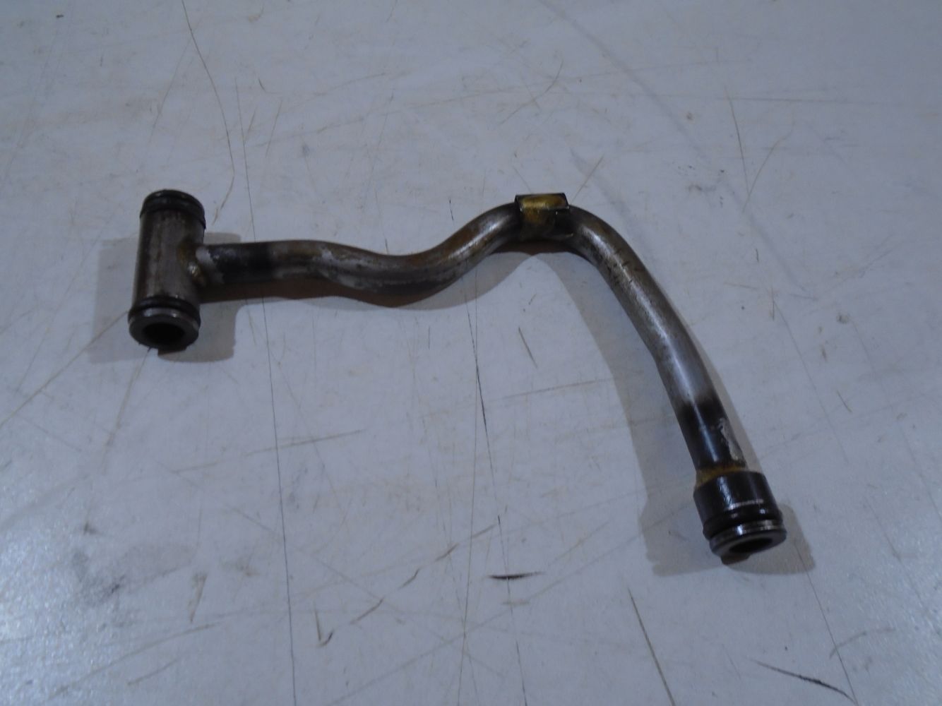 Kawasaki GPZ900R Crankshaft Oil Feed Pipe