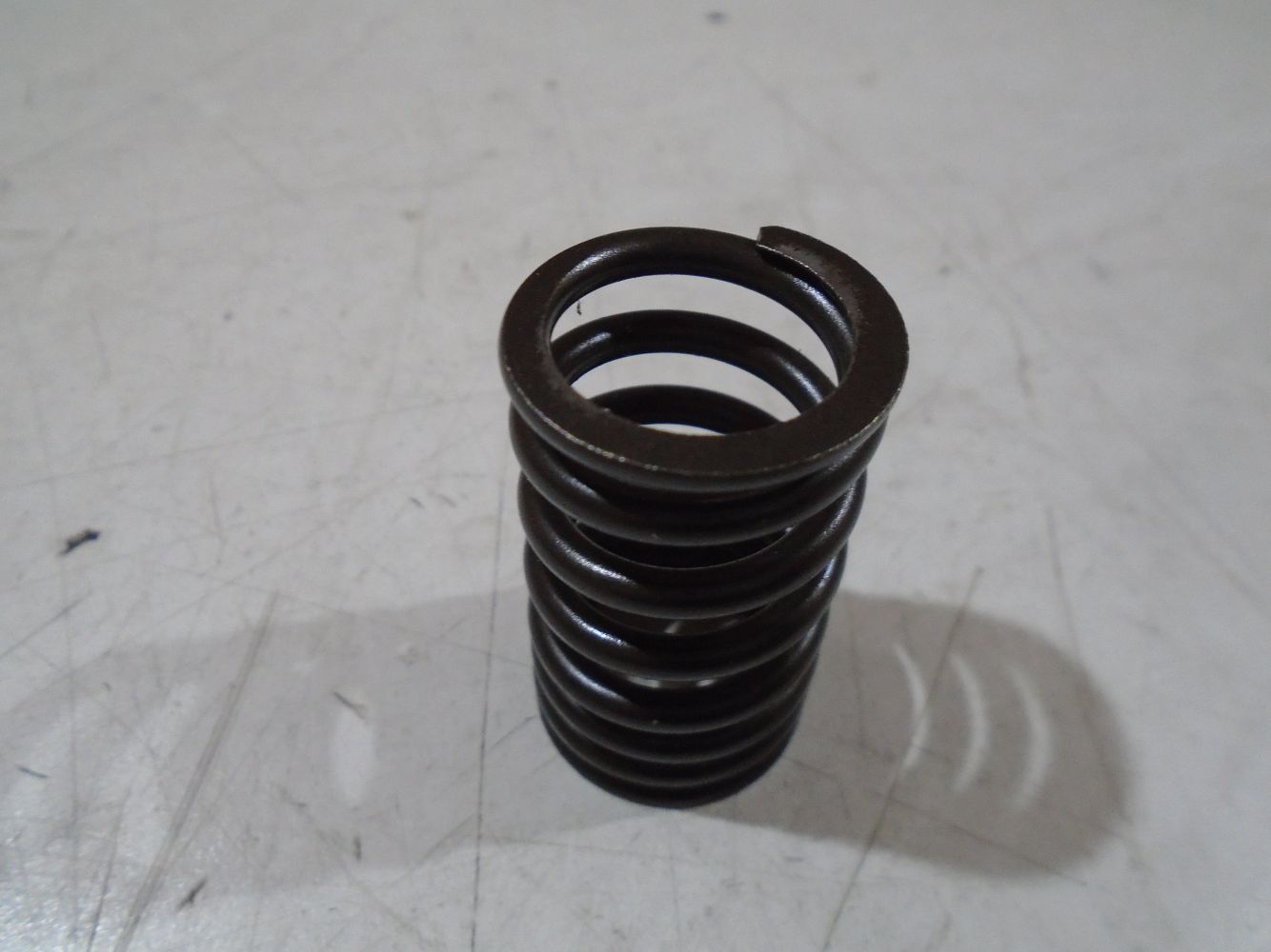 Kawasaki GPZ900R Valve Spring