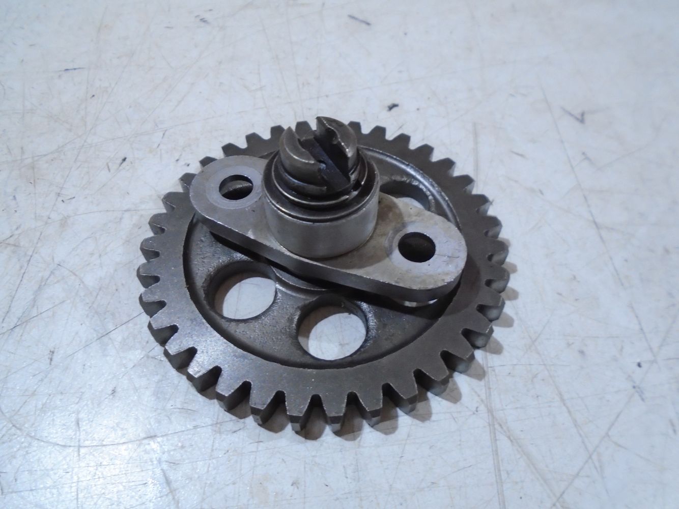 Kawasaki GPZ1000RX Oil Pump Gear