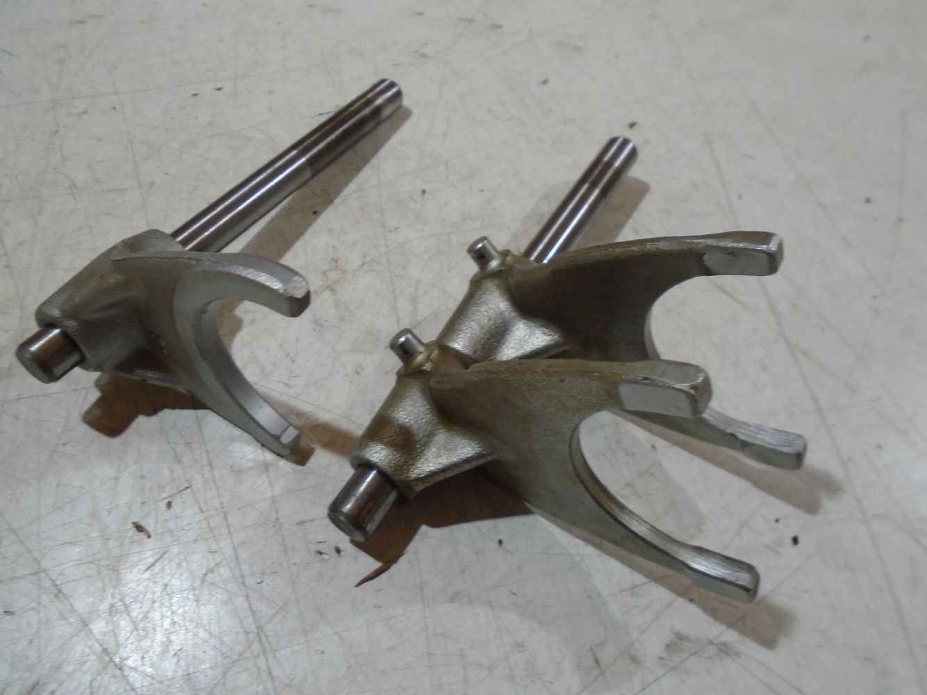 Suzuki GS850G Gear Selector Forks