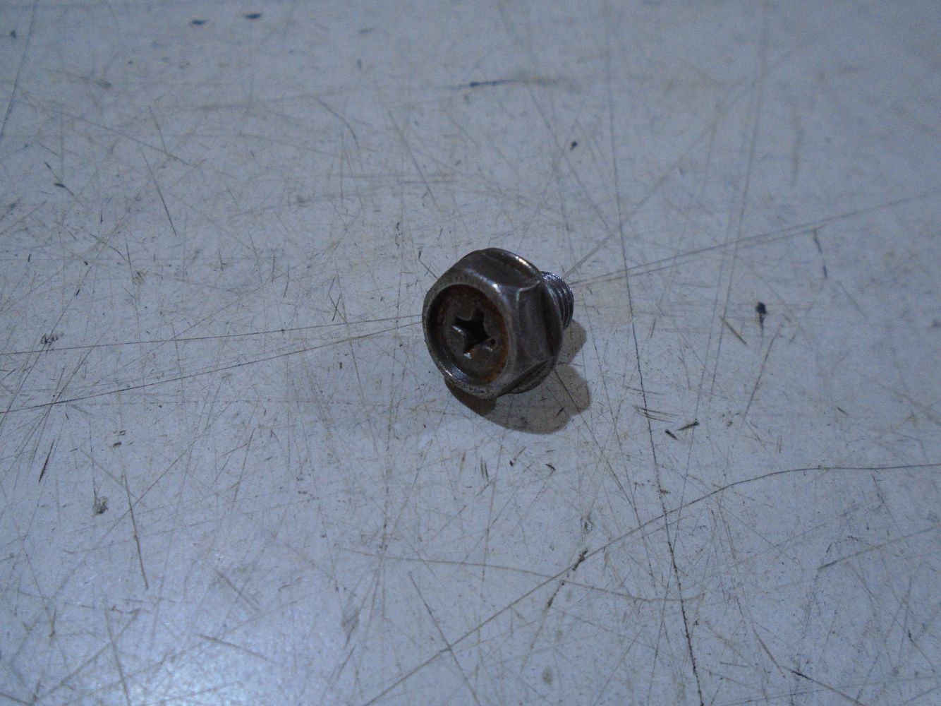 Suzuki GS850G Carb Drain Bolt