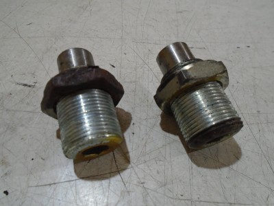 Suzuki GS850G Swingarm Pivot Bolts