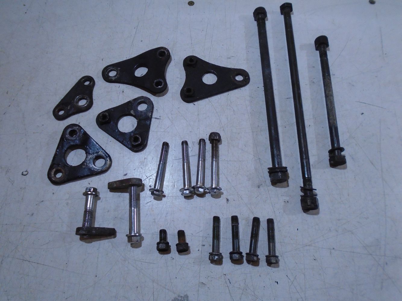 Suzuki GS850G Engine Mount Kit