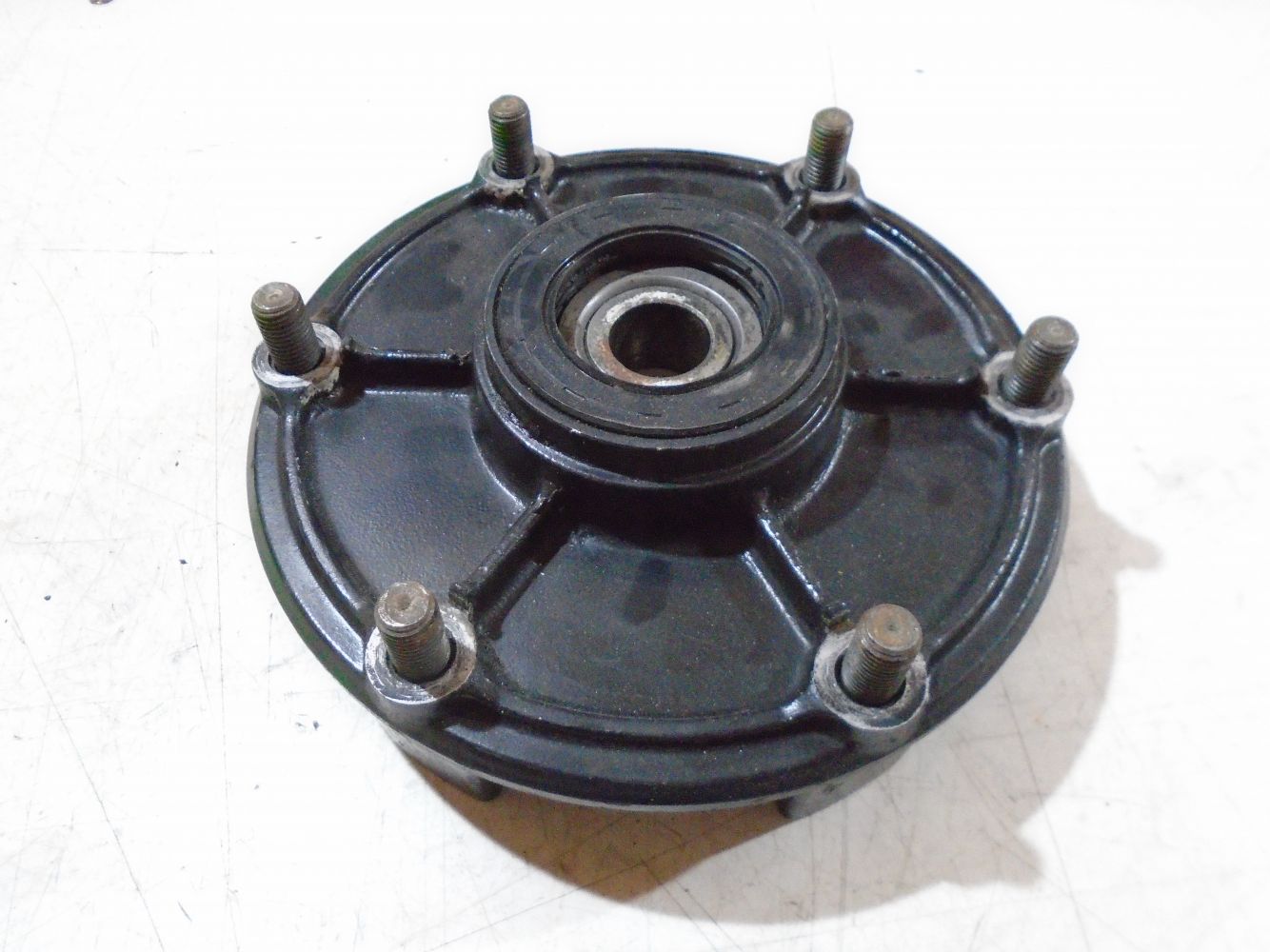 Yamaha FZS600 Fazer Rear Wheel Hub Sprocket Carrier