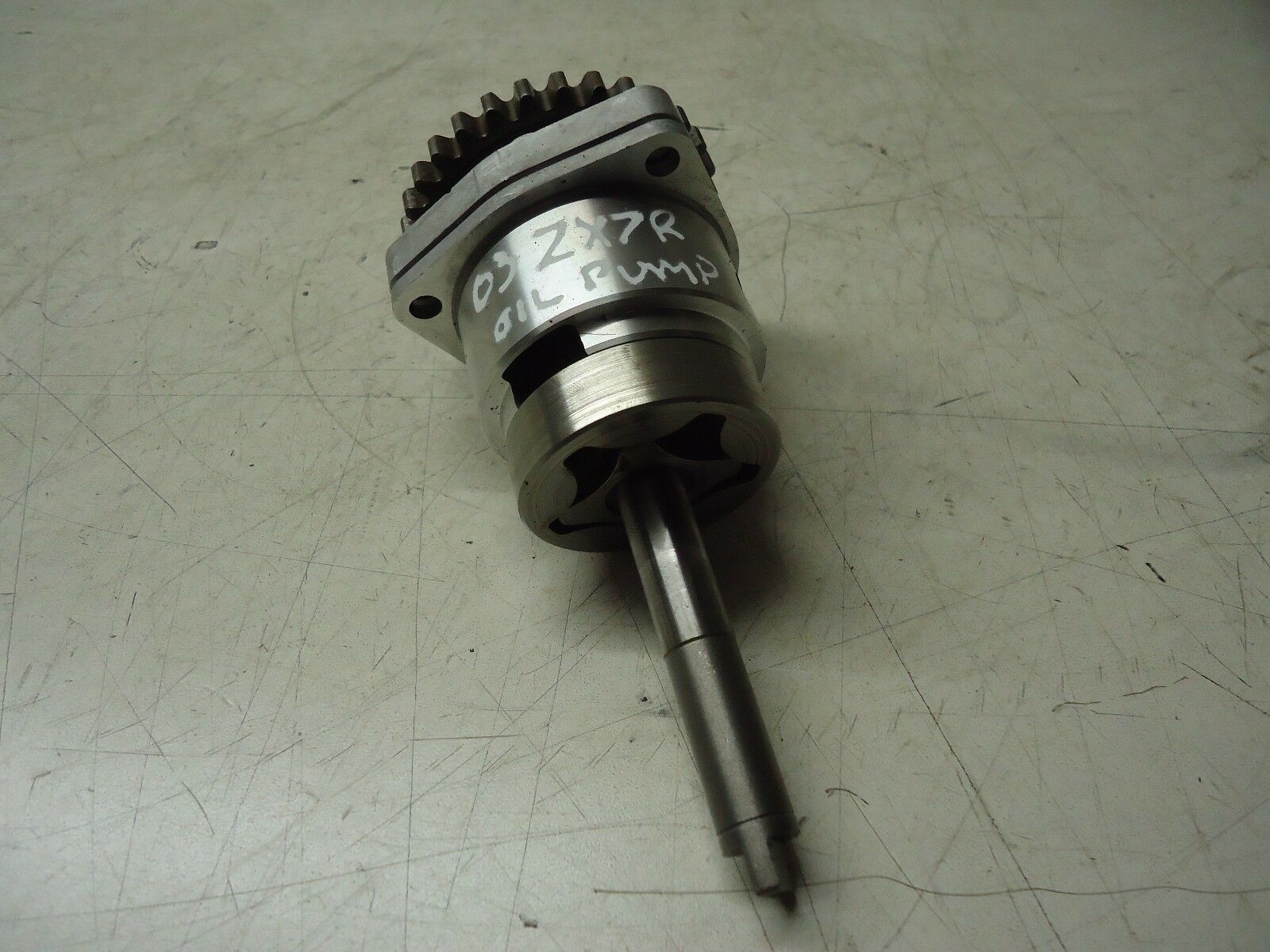 Kawasaki ZX7R Engine Oil Pump ZX-R 750