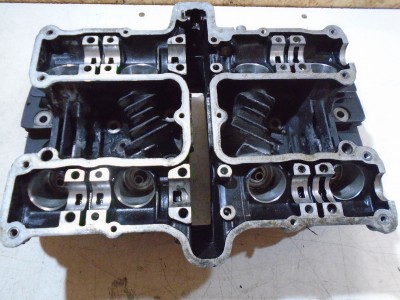 Yamaha XJ550 Engine Cylinder Head