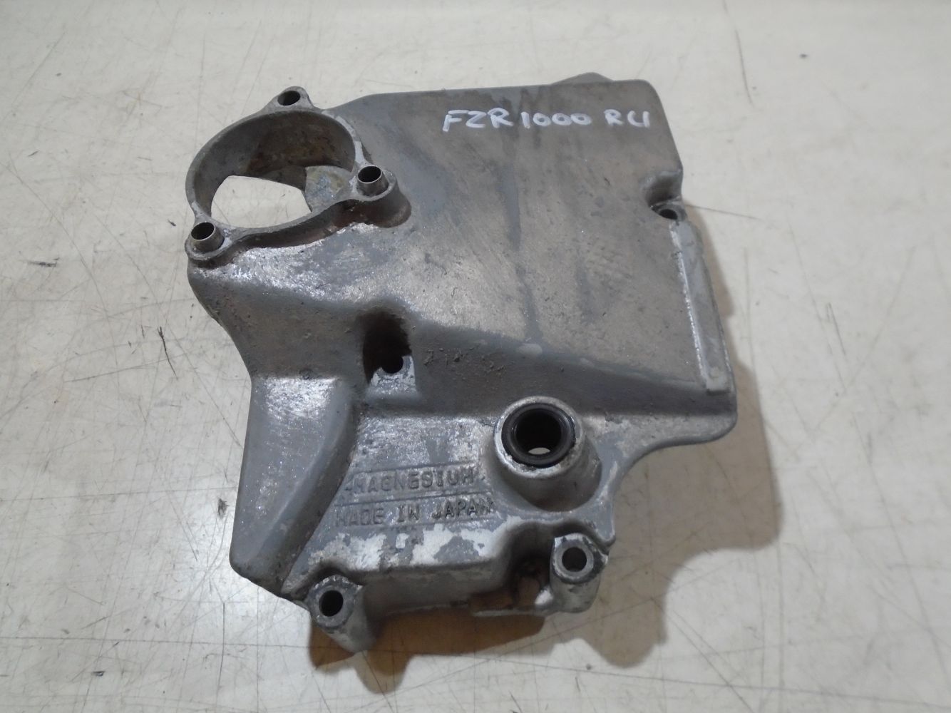 Yamaha FZR1000RU Sprocket Cover