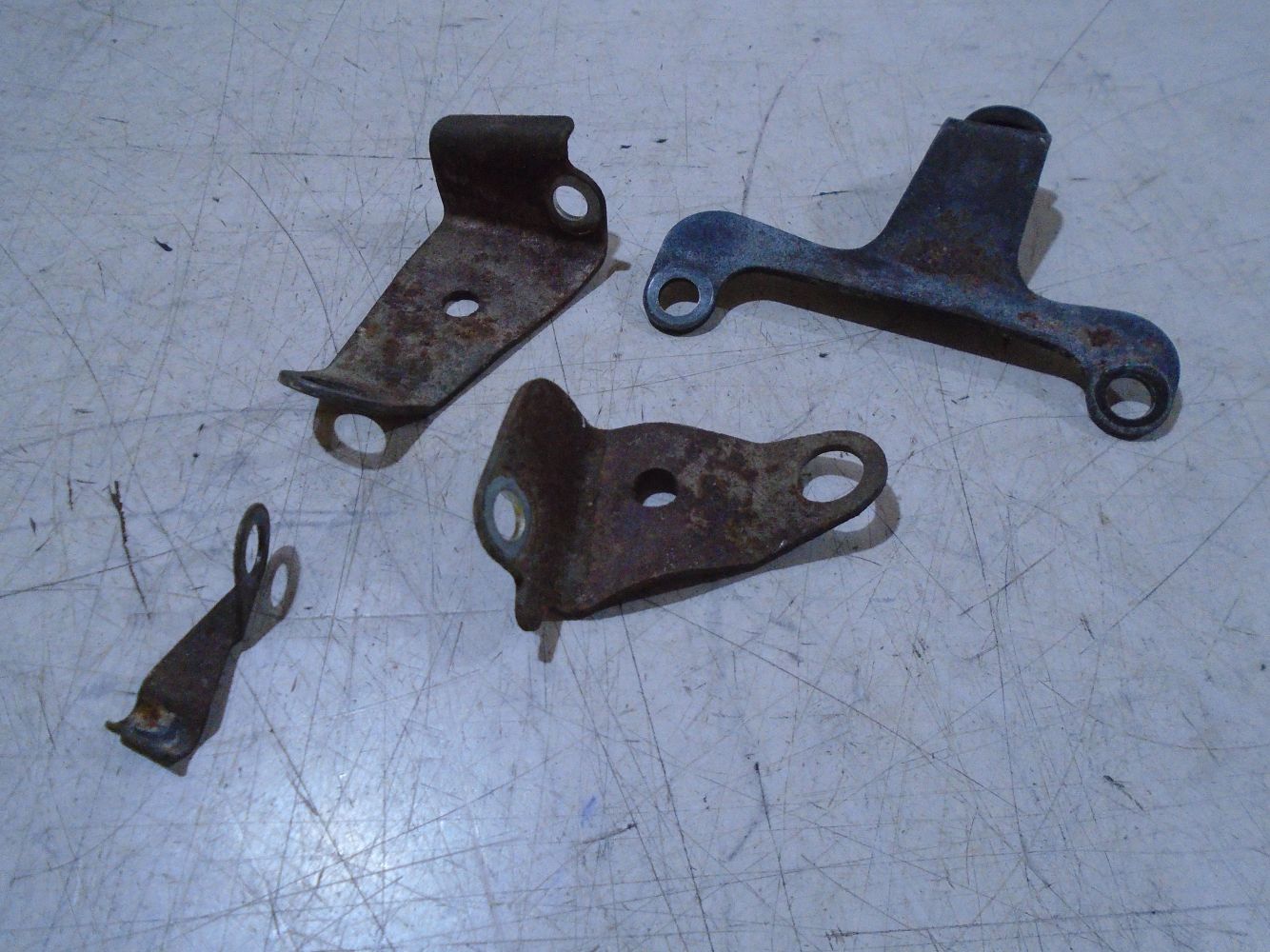 Yamaha FZR1000RU Engine Sump Oil Pan Brackets