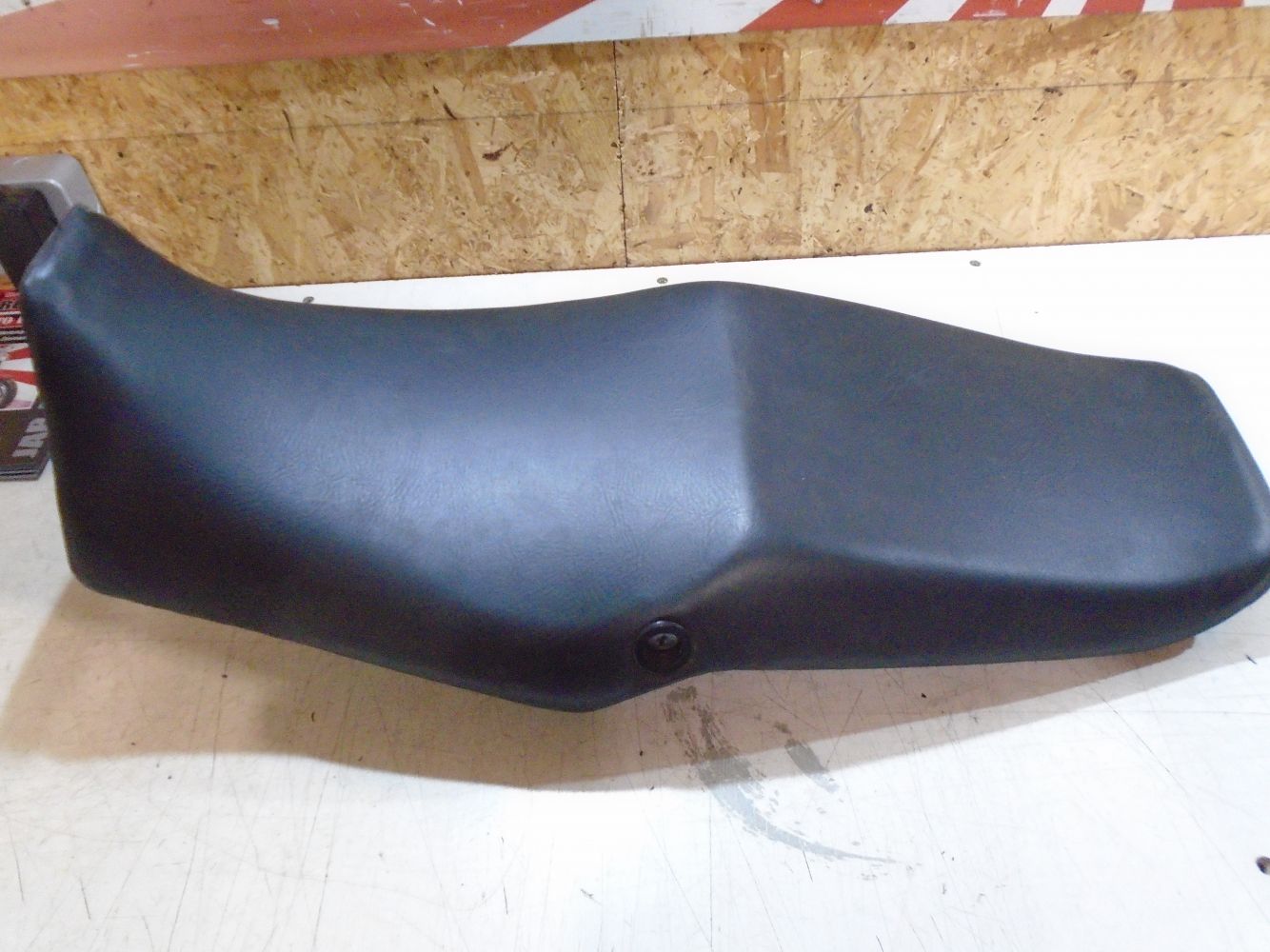 Yamaha FZR1000RU Seat