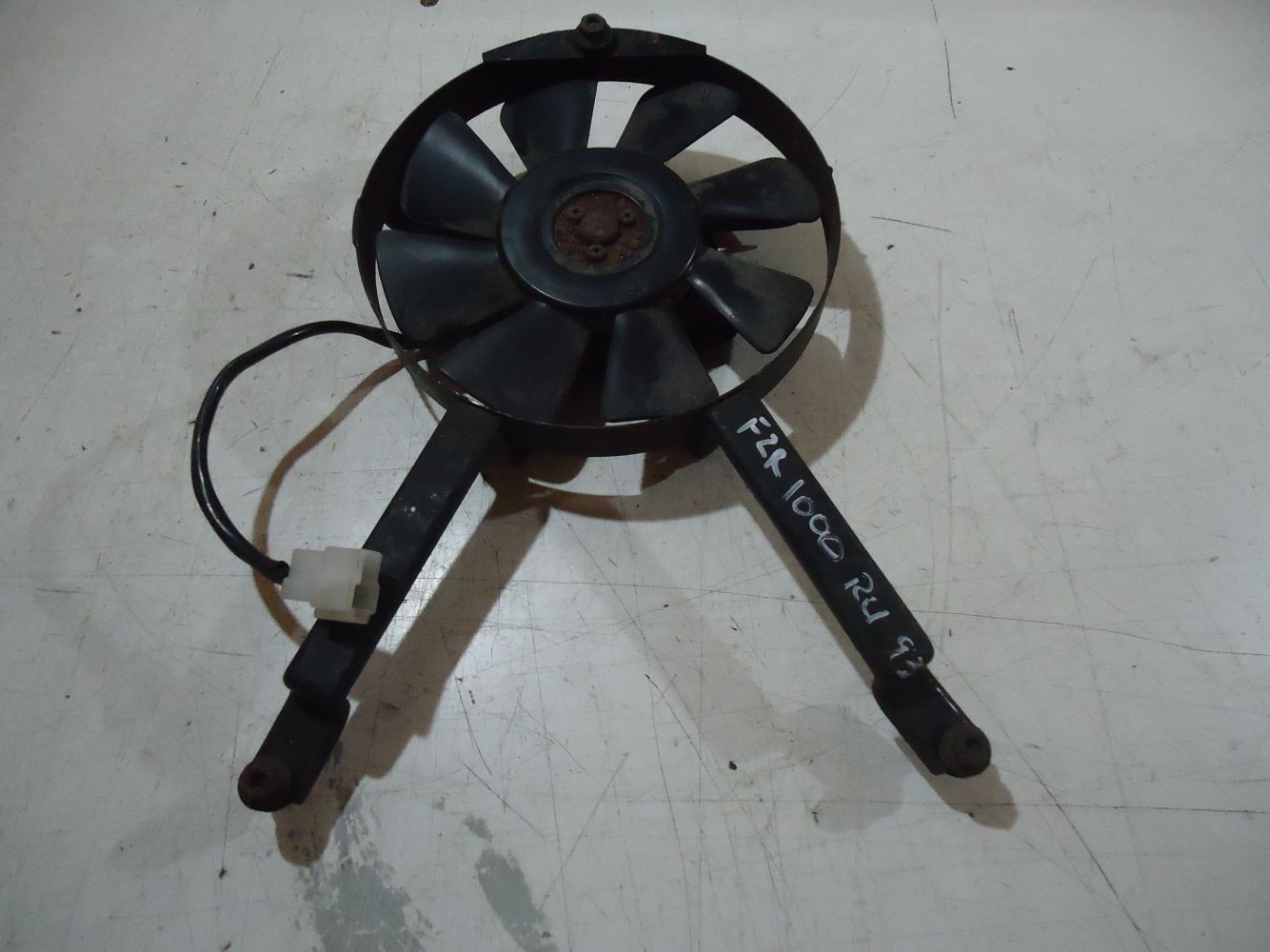 Yamaha FZR1000RU Radiator Fan