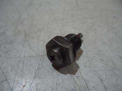 Yamaha XJ750 Maxim Engine Oil Drain Bolt