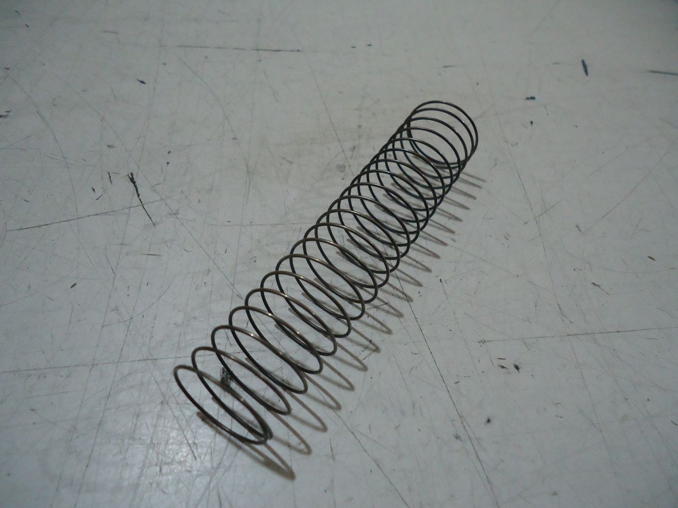 Suzuki GS750 Carb Diaphragm Spring