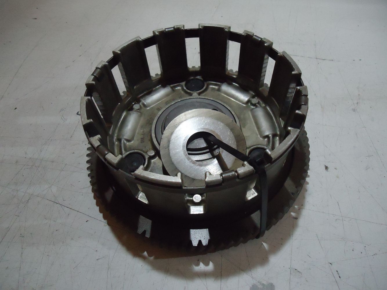 Suzuki GS550E Engine Clutch Basket