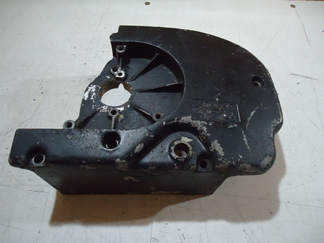 Suzuki GS550E Engine Casing Sprocket Cover