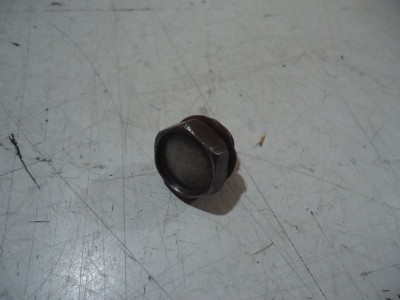 Suzuki GS550M Engine Oil Drain Bolt