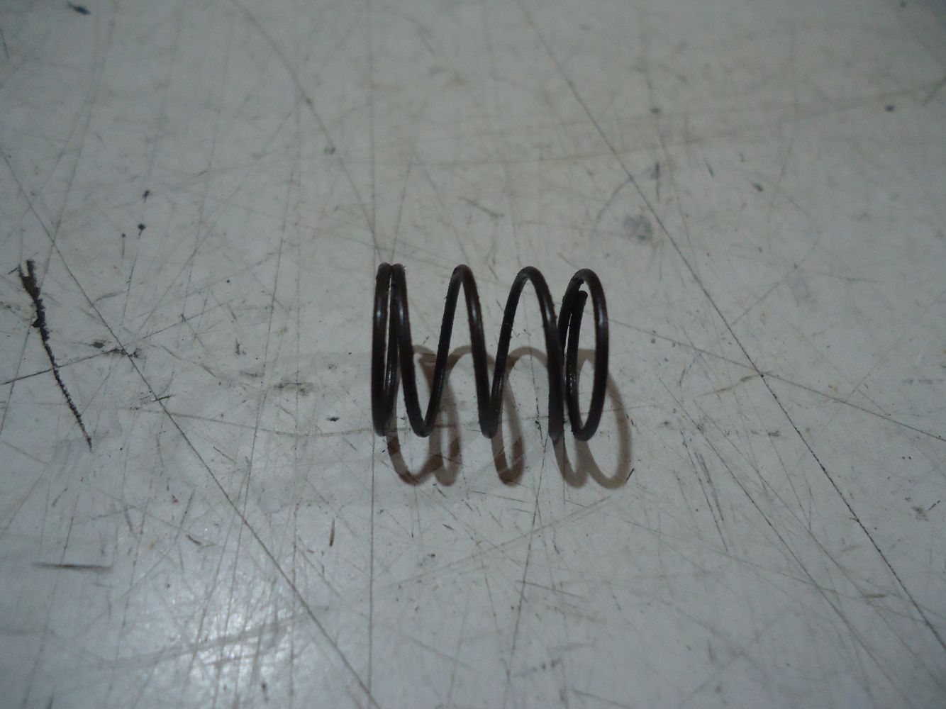 Suzuki GSX1100 Katana Engine Valve Rocker Shaft Spring