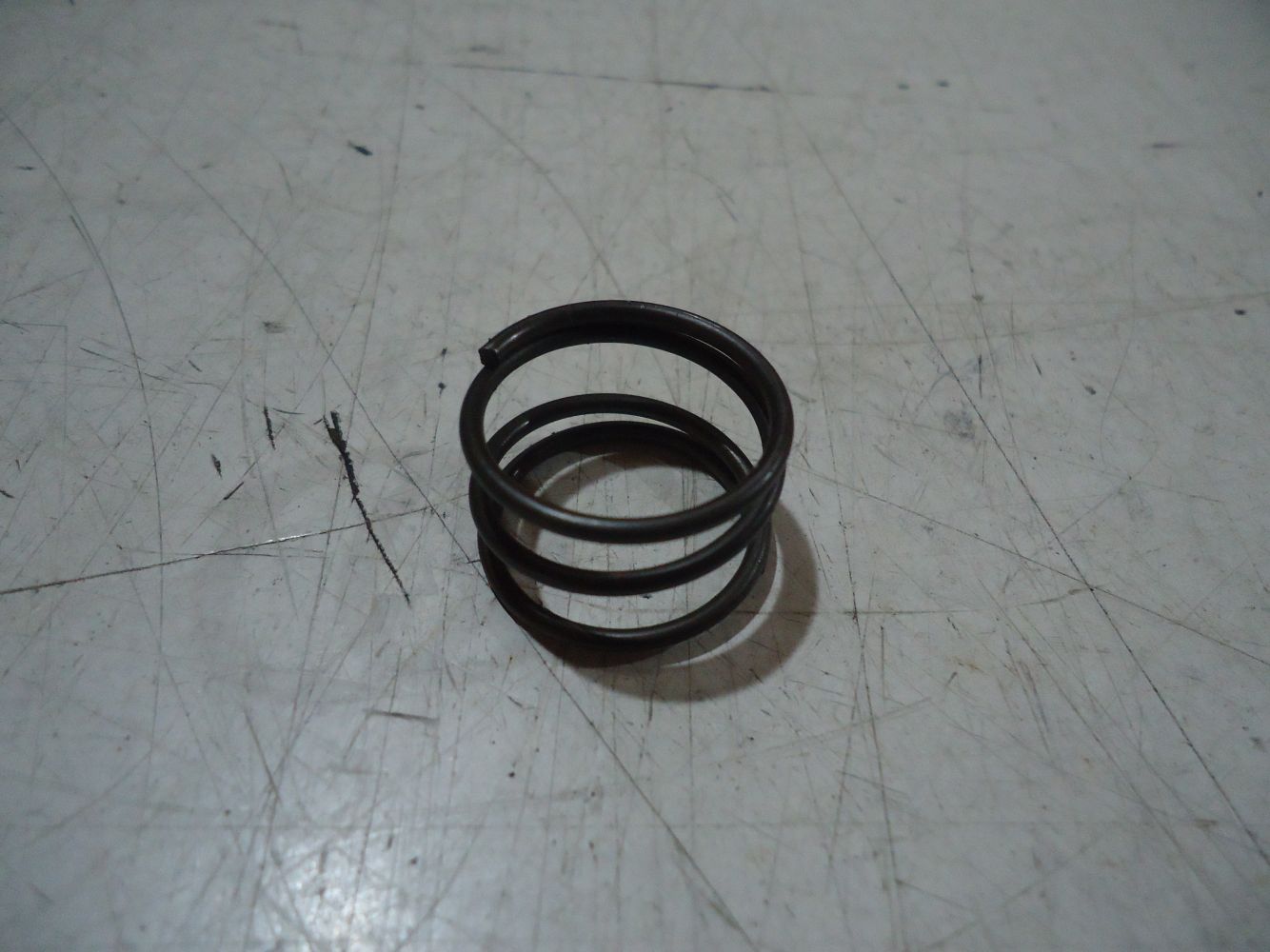 Kawasaki GPX750R Engine Oil Filter Bolt Spring