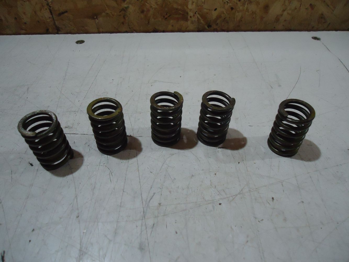 Kawasaki GT550 Engine Clutch Springs