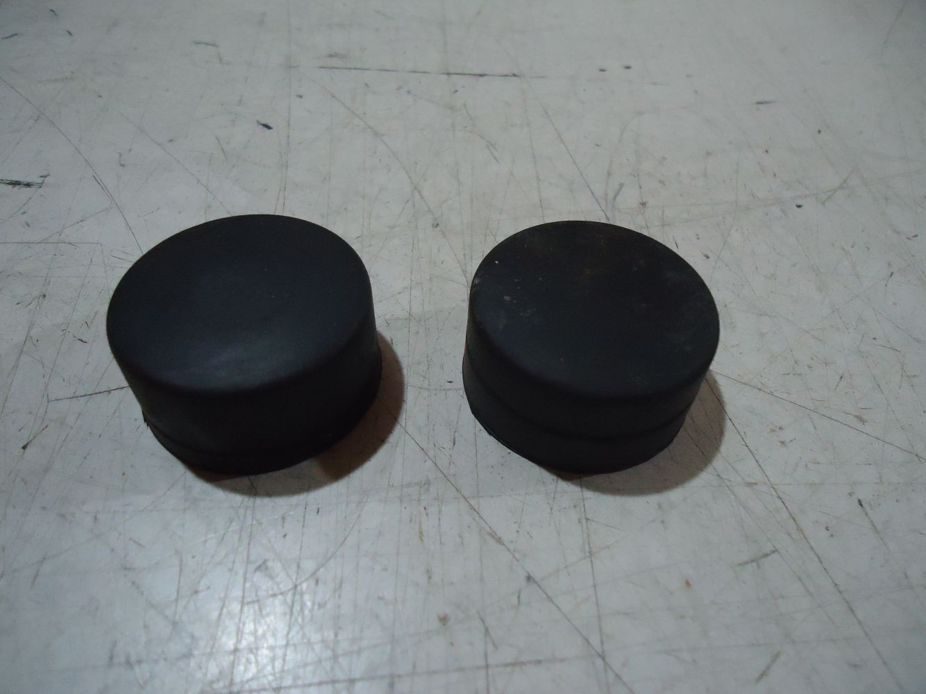 Kawasaki GPZ1000RX Fuel Tank Rubbers