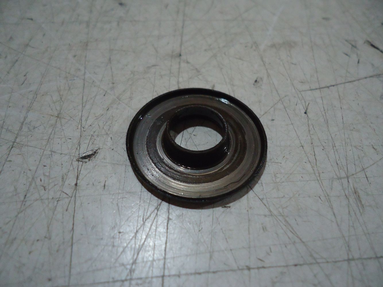 Kawasaki KZ550 Engine Valve Spring Seat