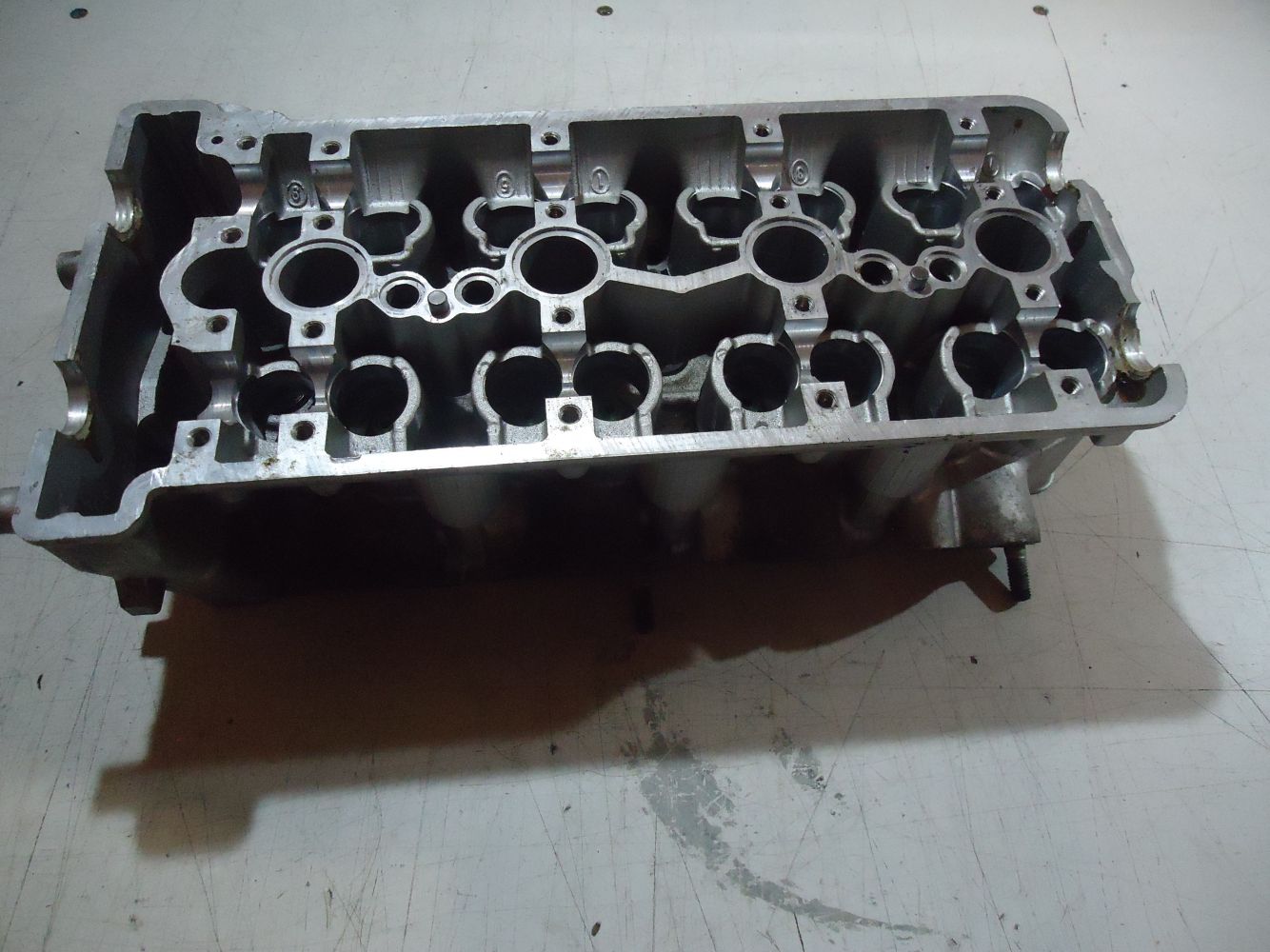 Kawasaki ZX6R Engine Cylinder Head