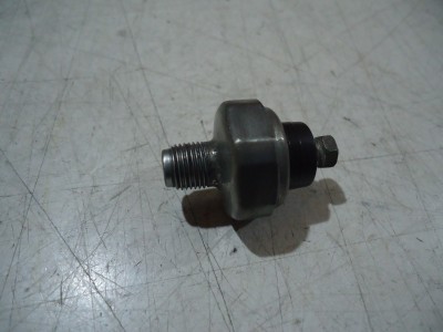 Suzuki GS500E Engine Oil Pressure Switch