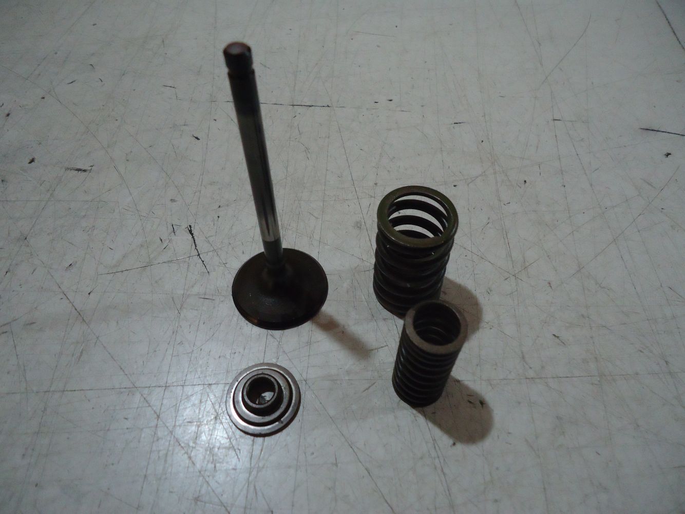 Yamaha XJ900s Diversion Engine Valve XJ900 Valves