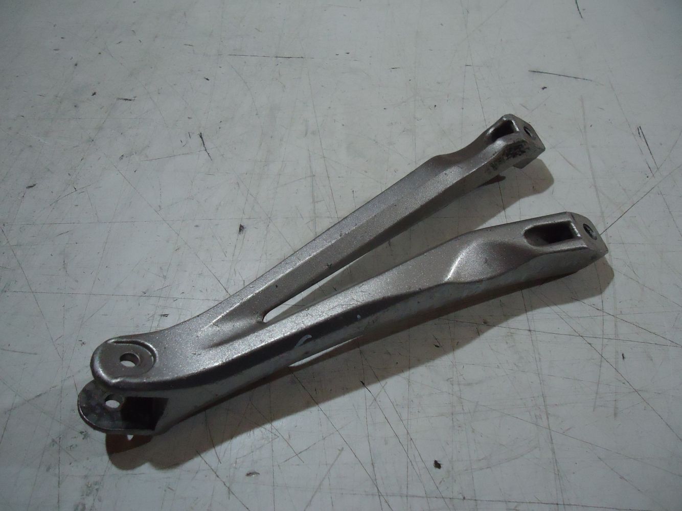 Yamaha R1 Rear Footrest Hanger YZF-R1