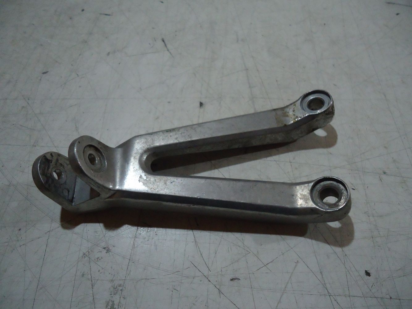 Yamaha R1 Rear Footrest Hanger YZF-R1