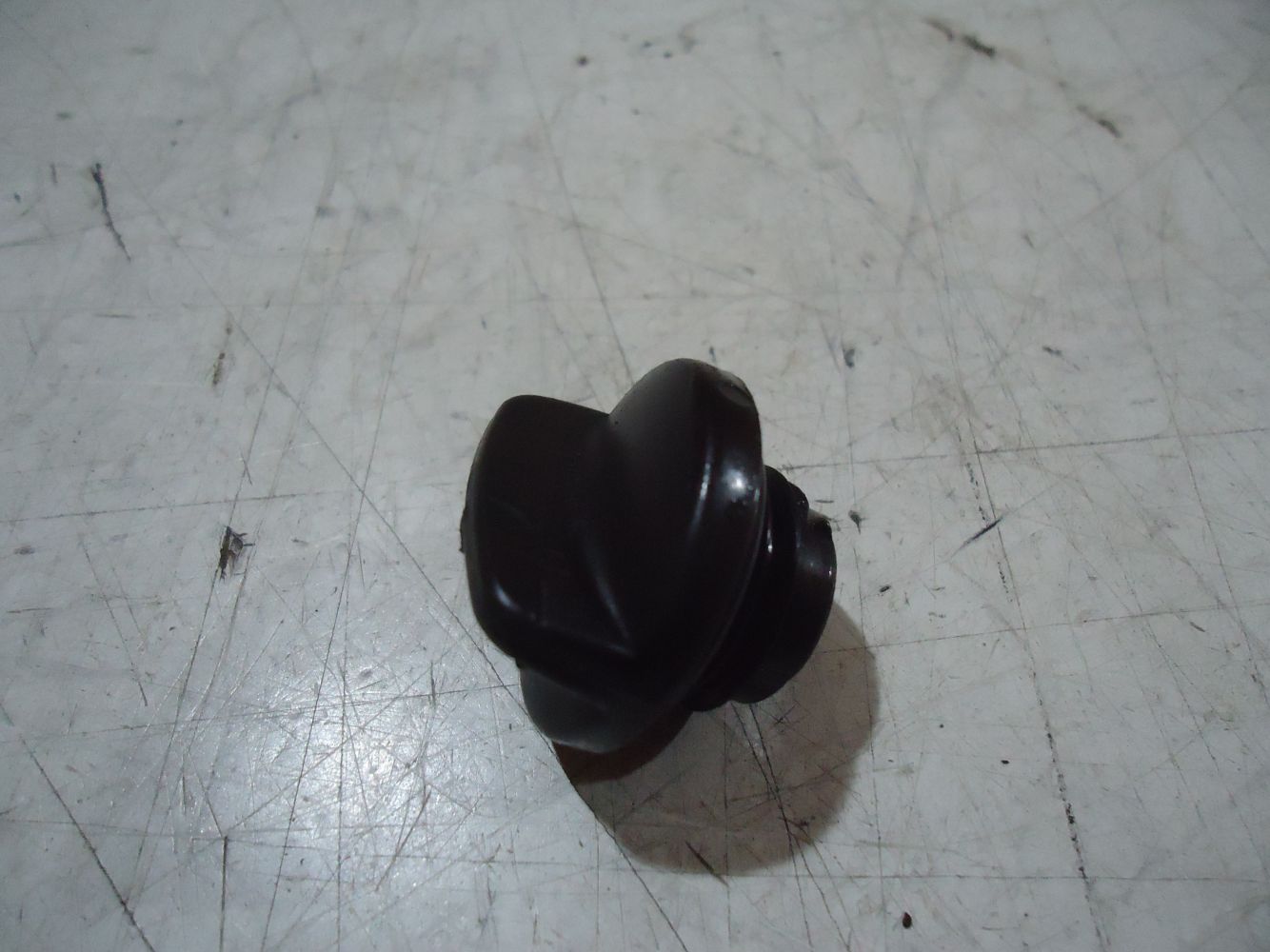 Honda VFR750F Engine Oil Filler Cap